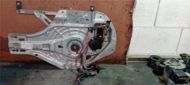 Foto 3ª: Elevalunas Eléctrico Delantero Izquierdo Hyundai Tucson 2.0 CRDI [D4EA]