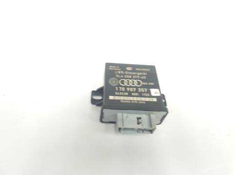 Foto 3ª: Centralita Motor ECU Volkswagen Golf 1.9 TDI 105CV [BXE] (2003)