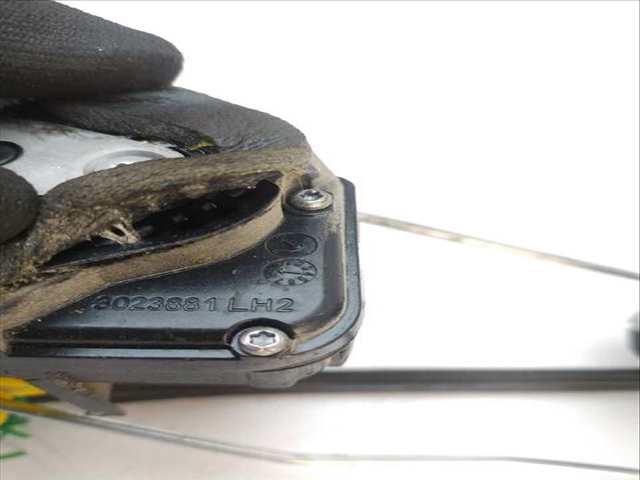 Cerradura Puerta Delantera Izquierda Opel Zafira 1.6 CDTI 75)