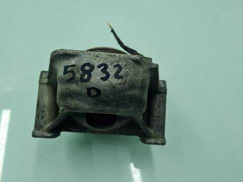 Foto 4ª: Soporte Motor Audi A4 BASICO 190CV 140KW [CGKA] (2008)
