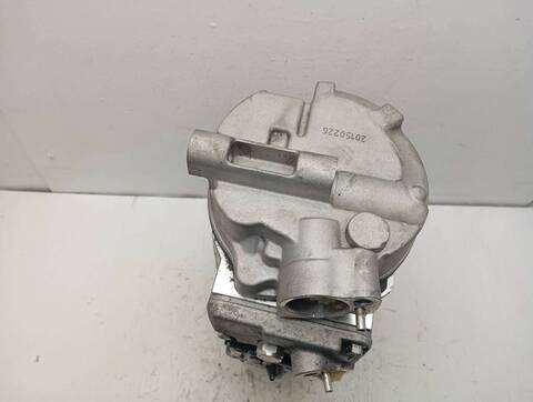 Foto 3ª: Compresor Aire Acondicionado Mercedes Clase V 200 2.2 16V CDI TD CAT 122CV 90KW [611980] (2002)