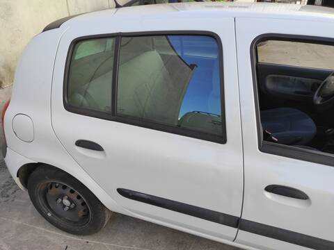Puerta Trasera Derecha Renault Clio D7F720