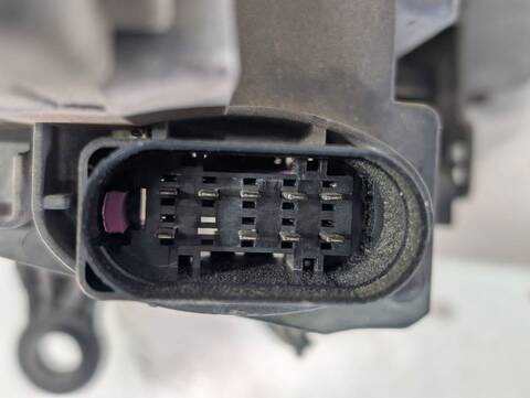 Foto 3ª: Faro Derecho Volkswagen Touran ADVANCE 105CV 77KW (2006)