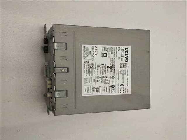 Foto 3ª: Sistema Audio Radio CD Volvo XC 60 CORE AWD 250CV 184KW [B420T11] (2025)