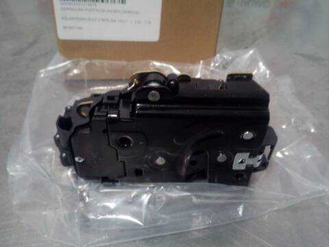 Foto 4ª: Cerradura Puerta Delantera Izquierda Volkswagen Golf BERLINA 90CV 66KW (1997)