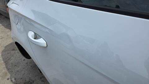 Foto 3ª: Puerta Trasera Derecha Seat Leon STYLE 105CV 77KW (2012)