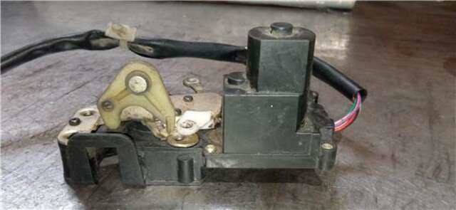 Foto 3ª: Cerradura Puerta Delantera Izquierda Mg ZR 120 [18 K4F]