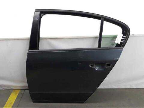 Puerta Trasera Izquierda Volkswagen Passat 2.0 TDI 140CV