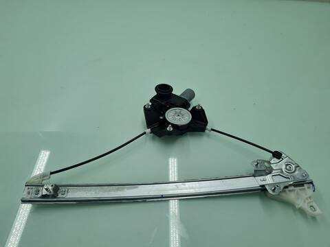 Foto 2ª: Elevalunas Eléctrico Delantero Derecho Toyota Yaris MXPH11L-BHXSBW 115CV [M15AFXE] (2021)