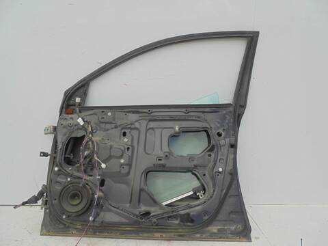 Foto 3ª: Puerta Delantera Derecha Toyota Avensis 2.2 D-4D EXECUTIVE BERLINA 5-PTAS.) 150CV 110KW [2AD] (2006)