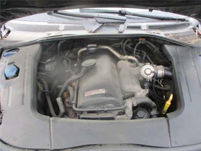 Foto 3ª: Piloto Trasero Derecho Volkswagen Touareg 2.5 TDI R5 [2.5 LTR. - 128 KW TDI] [BAC]