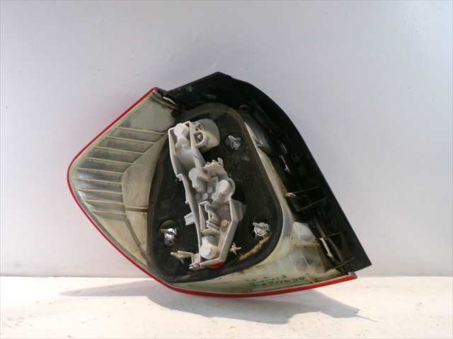 Foto 2ª: Piloto Trasero Derecho Bmw Serie 1 116 2.0 D E81,COUPE 2004-2013 [N47D20A] (2009)