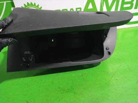 Foto 3ª: Guantera Opel Corsa EXPRESSION 75CV (2014)