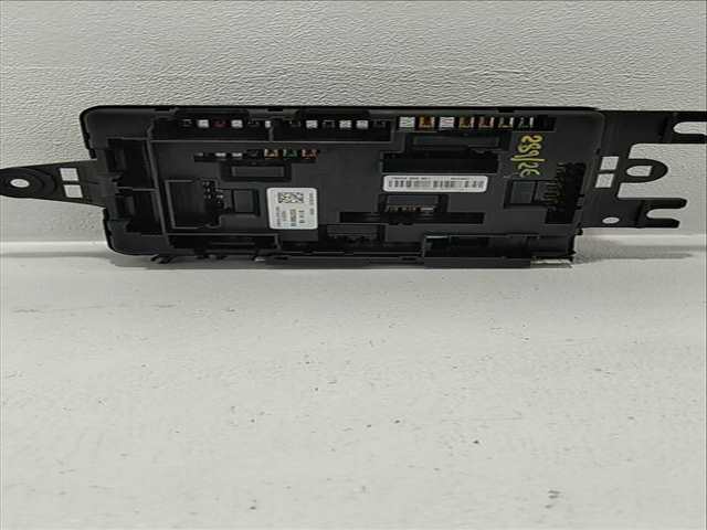 Foto 2ª: Caja Reles Fusibles Bmw Serie 3 315 2.0 TD 184CV [N47D20C] (2012)