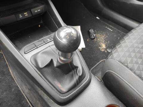 Palanca de Cambio Kia Rio G4LA