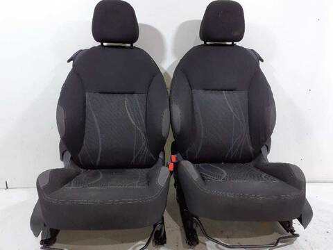 Asientos Traseros Peugeot 208 ACTIVE 68CV 50KW