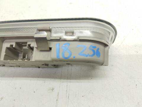 Foto 3ª: Luz Interior Audi A3 1.6 TDI AMBIENTE 105CV 77KW [CAY] (2011)