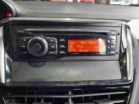 Sistema Audio Radio CD Peugeot 208 BUSINESS LINE 68CV 50KW