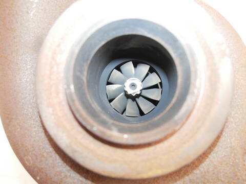 Foto 3ª: Turbocompresor Toyota Hilux MK8 150CV 110KW [2GD-FTV 2GD] (2015)