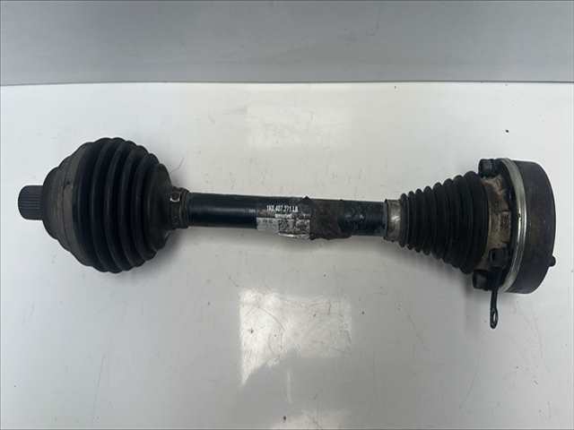 Transmision Delantera Izquierda Volkswagen Golf 1.6 TDI VI