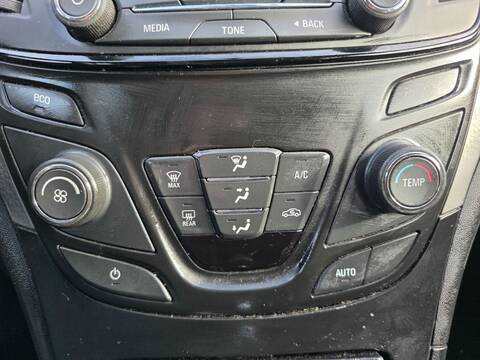Mando Climatizador Opel Insignia BASIS 4X4 136CV 100KW