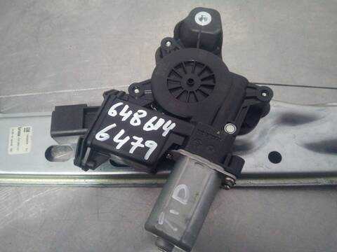 Foto 3ª: Elevalunas Manual Trasero Derecho Opel Astra SELECTIVE START/STOP 110CV 81KW [B16DTE] (2016)