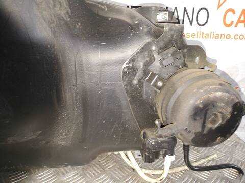 Foto 4ª: Deposito de Combustible Citroen C3 FEEL 102CV 75KW [YH01] (2020)