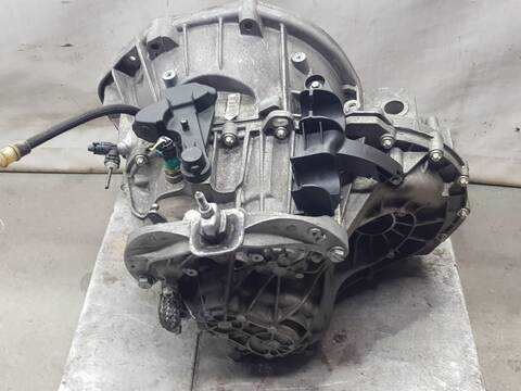 Foto 3ª: Caja Cambios Fiat Talento L2H1 12T BASIS (2016)