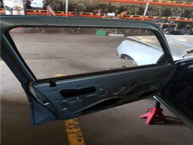 Foto 2ª: Puerta Delantera Izquierda Peugeot 205 1.2 [1F1]