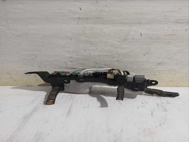 Caja Reles Fusibles Toyota Corolla 2.2 D-4D AUR10_) 177CV