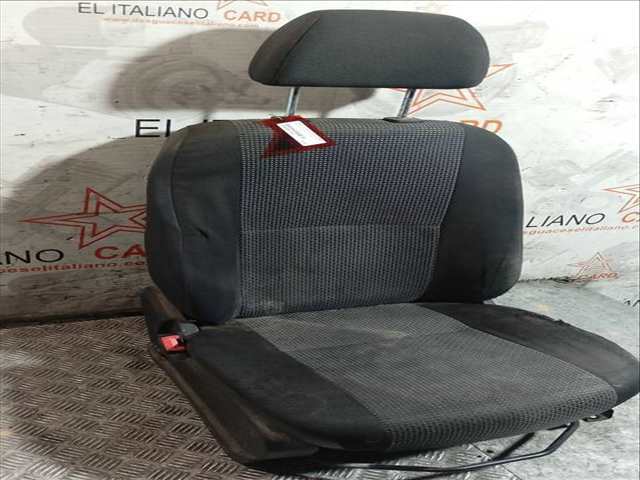 Foto 3ª: Asiento Delantero Izquierdo Mercedes Sprinter 310/313/316 CDI 906.131/132/133/135) 129CV 95KW CAJA ABIERTA [651955] (2011)