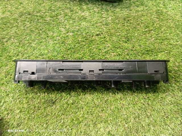 Foto 2ª: Botonera Elevalunas Mercedes Clase ML 320 3.0 CDI 5P [642940] (2007)