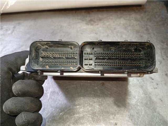 Foto 3ª: Centralita Motor ECU Volkswagen Golf 1.4 ADVANCE [1.4 LTR. - 90 KW 16V TSI (1390 CM3)] [CAXA]
