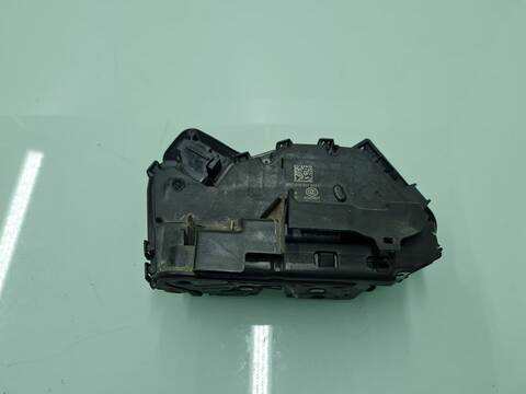Foto 4ª: Cerradura Puerta Delantera Derecha Audi A1 30 TFSI BASICO 116CV 85KW [DKRF] (2020)
