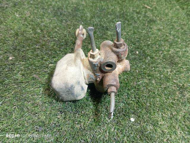 Foto 2ª: Bomba Freno Toyota Land Cruiser 3.0 D KDJ90 GX 3P [1KD-FTV] (2002)