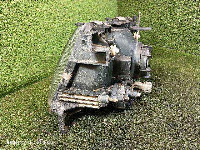 Foto 3ª: Faro Derecho Nissan Patrol 2.8 TD Y61 TD6 [RD28ETI] (1999)