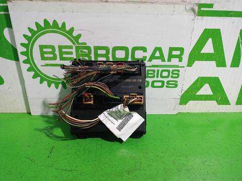 Foto 3ª: Caja Reles Fusibles Seat Ibiza COOL 101CV [ATD] (2001)