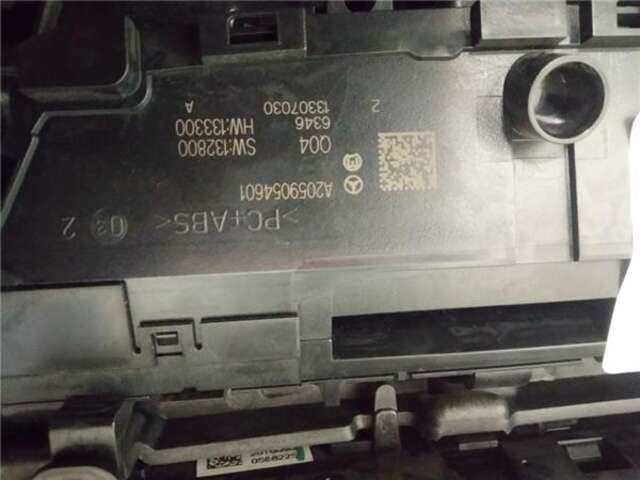 Foto 2ª: Sistema Audio Radio CD Mercedes Clase C 160 2.1 C 220 BLUETEC - D (205.004) [2.1 LTR. - 125 KW CDI CAT]