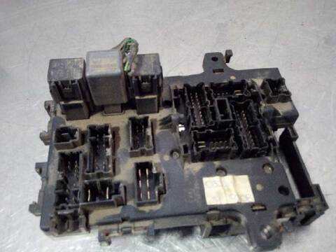 Foto 3ª: Caja Reles Fusibles Nissan Almera 90CV 66KW (2000)