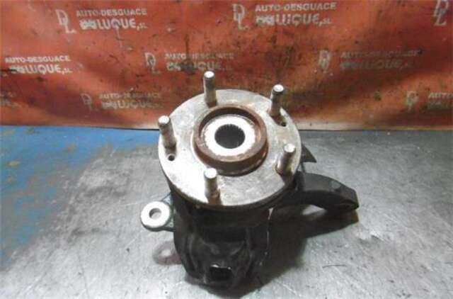 Mangueta Delantera Izquierda Kia Carens 1.6 BASIC [1.6 LTR. - 99 KW GDI CAT]