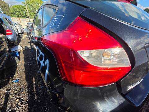 Piloto Trasero Izquierdo Ford Focus IQDB BERLINA