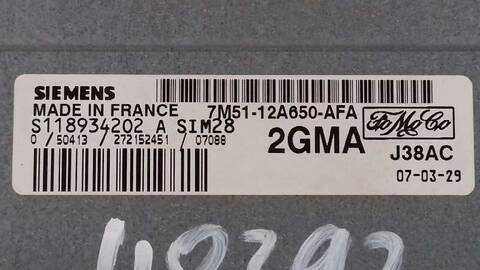 Foto 2ª: Centralita Motor ECU Ford Focus TREND BERLINA 100CV 74KW [HWDA] (2007)