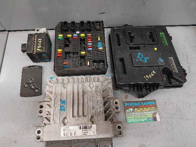 Centralita Motor ECU Renault Scenic 1.5 D