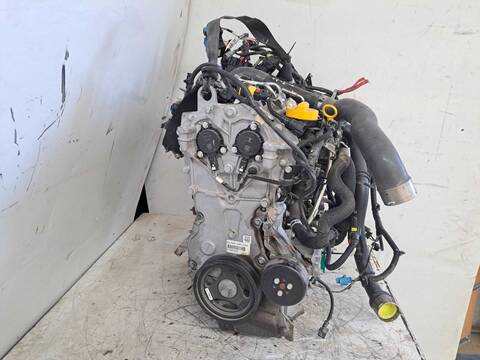 Foto 4ª: Motor Completo Dacia Duster COMFORT 131CV 96KW [H5H E4] (2023)