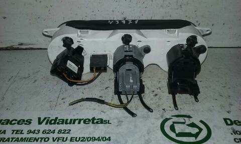 Foto 2ª: Mando Calefacción A. A. Ford Transit FURGON 2006 ) 90CV 66KW [P9PC] (2012)