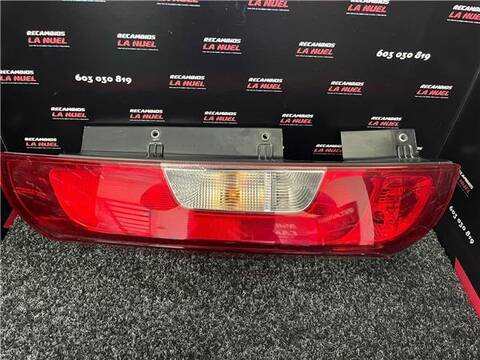 Foto 3ª: Piloto Trasero Izquierdo Fiat Doblo D II