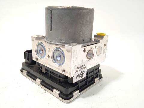 Foto 2ª: Abs Bmw Serie 1 118 2.0 D F40) B47D20 [B47C20B] (2024)