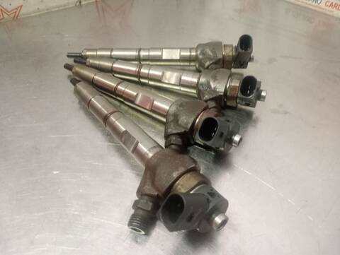 Foto 3ª: Inyectores Volkswagen Golf GTD BLUEMOTION TECH. 184CV 135KW (2015)