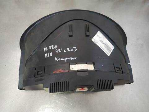 Foto 3ª: Cuadro de Instrumentos Mercedes Clase C 160 BERLINA 170CV 125KW