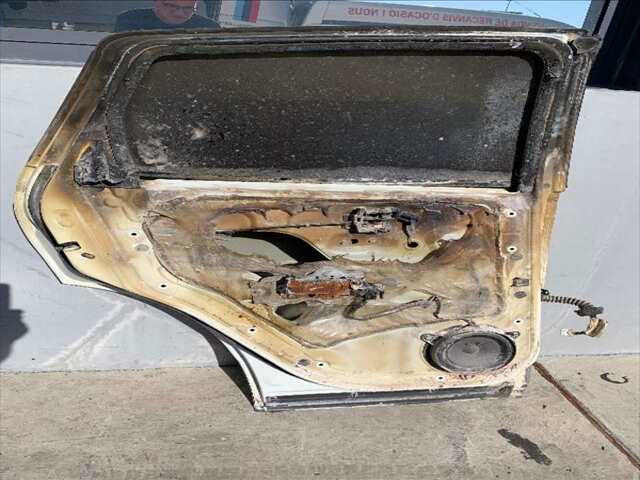 Foto 2ª: Puerta Trasera Izquierda Nissan Qashqai 2.0 DCI 150CV/110KW [M9R 832] (2010)